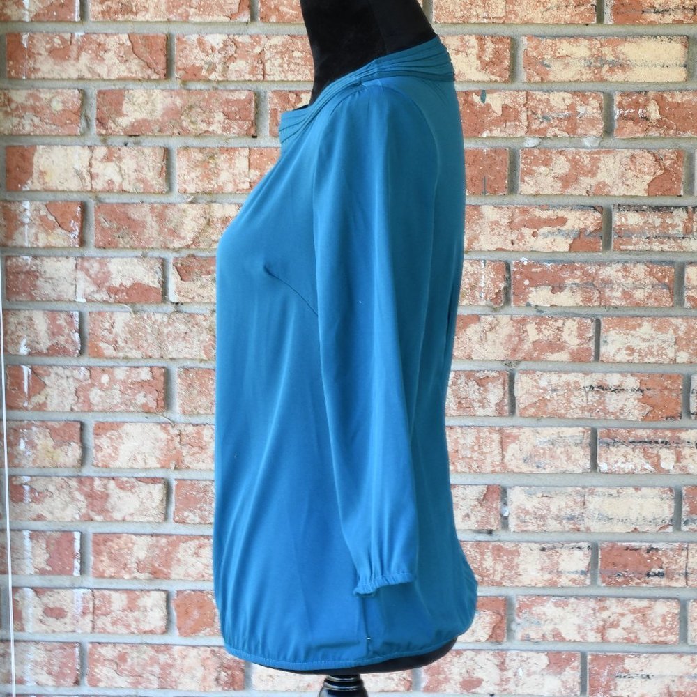 Banana Republic Blouse - Picture 4 of 6